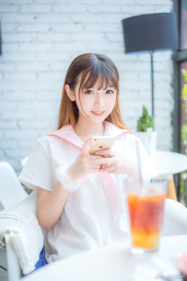 “这十万大军是我们的了。”